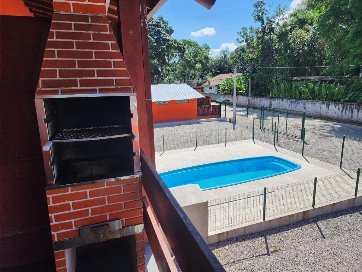 אובטובה 0001.06 - Maranduba - Apto - 2 Dormitorio - 8 Pessoas - 2 Quadras Do Mar - Piscina - Wi-Fi מראה חיצוני תמונה